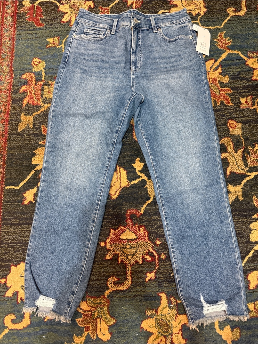 Time and Tru Light Blue High-Rise Cropped Distressed Jeans Size 10